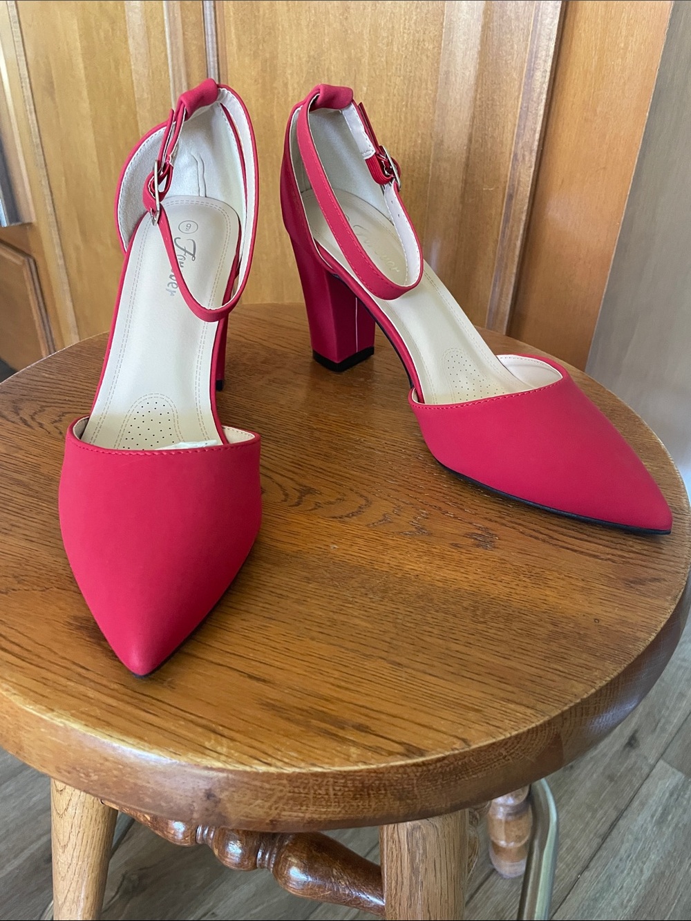 Forever Red Nubuck Pointed-Toe Heels with Ankle Straps, size 9, Brand New in Box